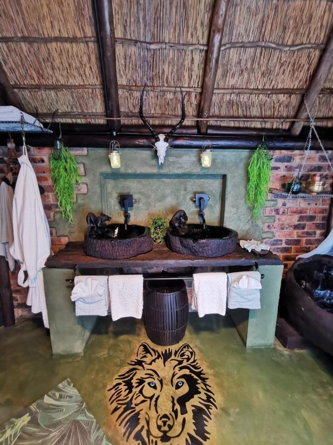 Lone Wolf's Lair Villa *