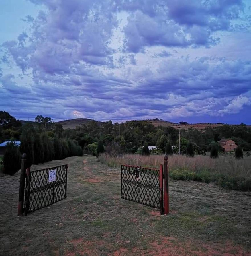 Lone Wolf's Lair Villa