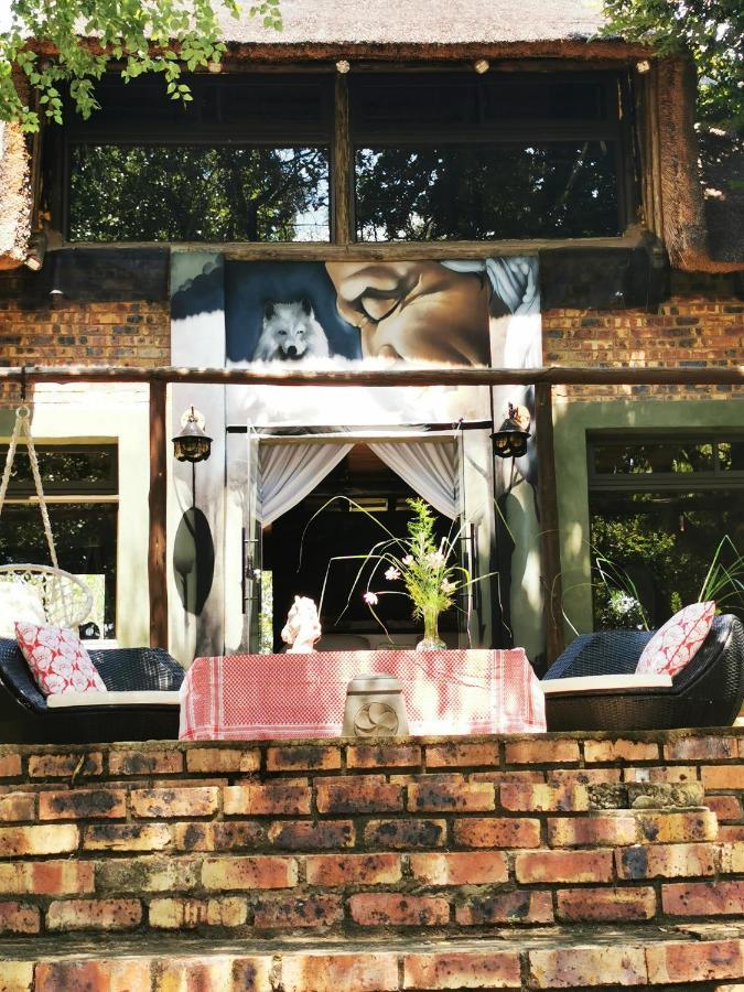 Lone Wolf's Lair Parys